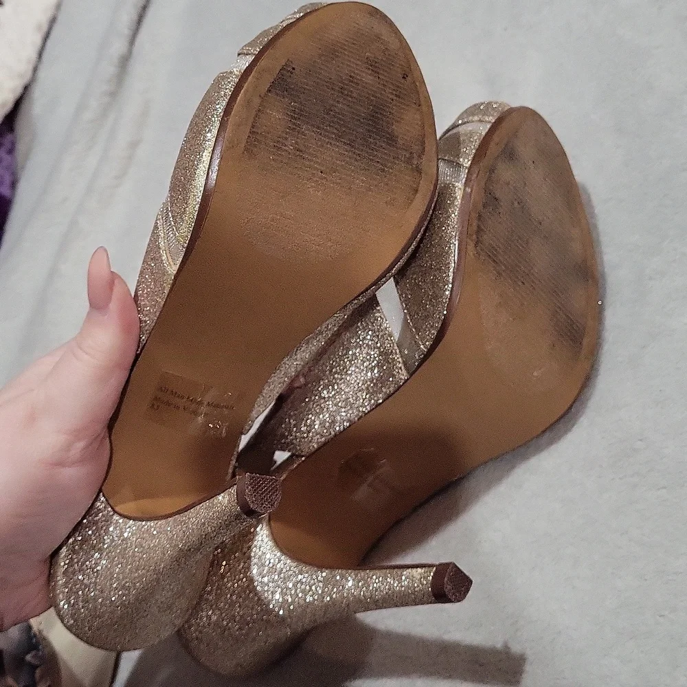 Lulu Townsend Elegant Glitter Slingback Heels - Picture 9 of 11